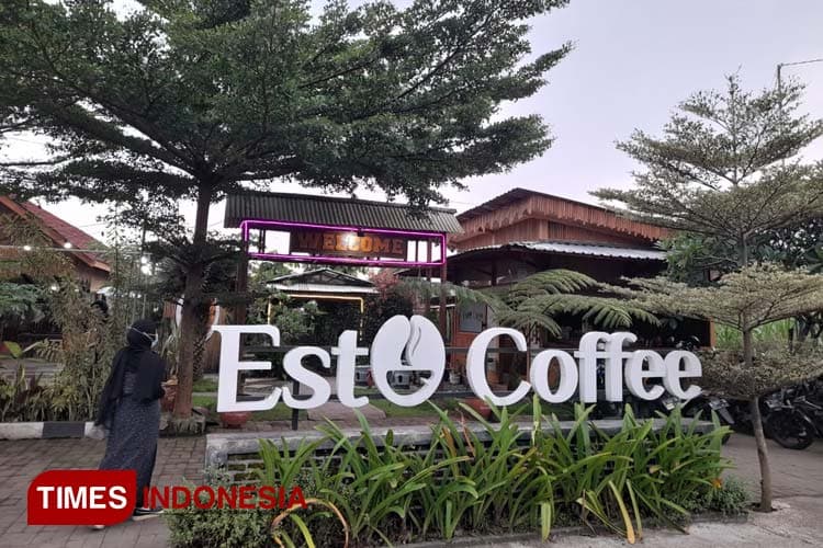Esto Caffee Tawarkan Bubker Asyik dengan Suasana Sejuk dan Asri