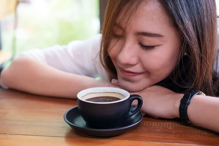 Terlalu Banyak Kopi Bisa Memicu Migrain, Benarkah?