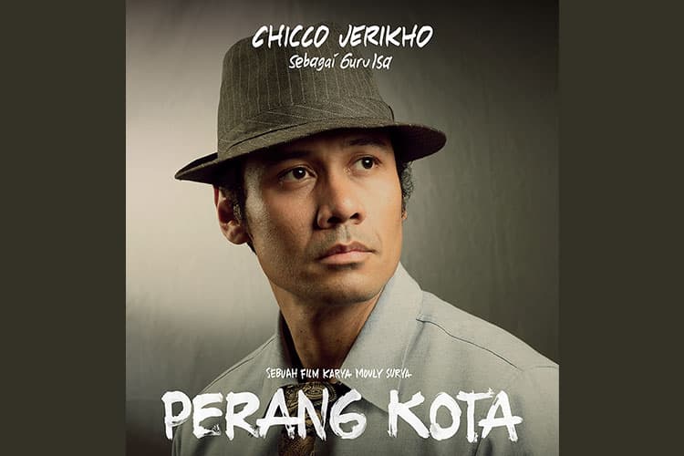Setelah jadi 'Mbek' kini Chicco Jerikho jadi Guru Introvert di Perang Kota