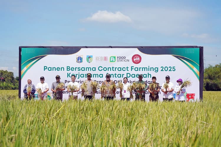 Bupati Kediri Kerjasama dengan Pemprov DKI Jakarta Bantu Petani Pendistribusian Komoditas Hasil Pertanian