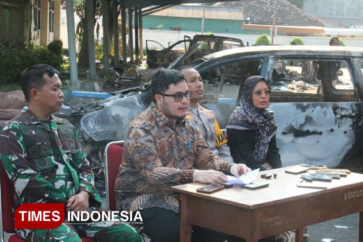 Meski Belasan Kantor OPD Hancur, Bupati Kediri Pastikan Layanan Pemerintah Tetap Berjalan