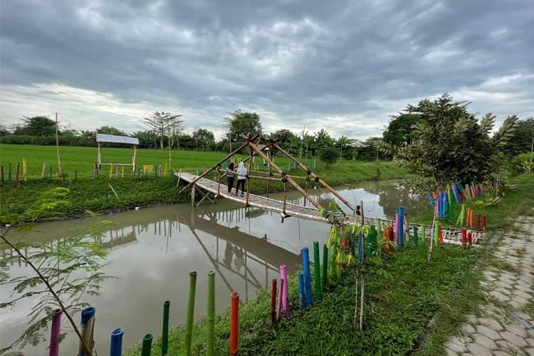 Punden Mbah Retjo, Wisata Murah dan Asri di Tengah Perkebunan di Sidoarjo