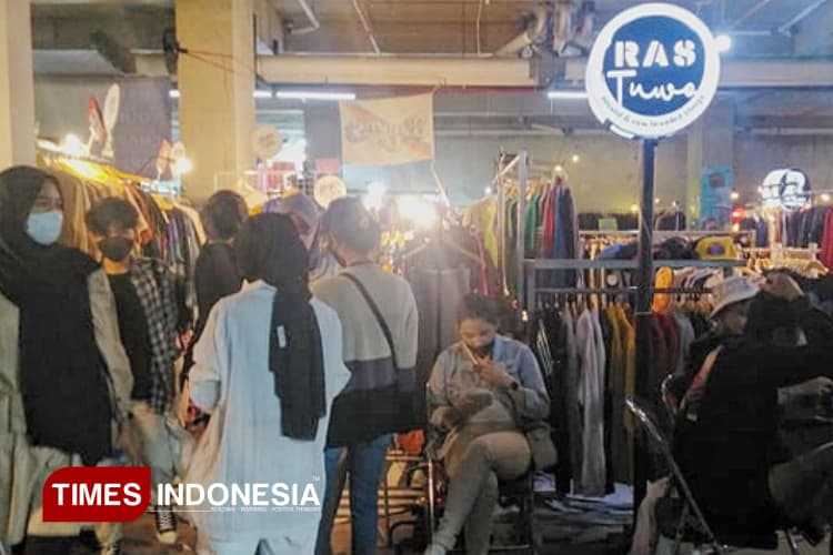 Pelaku Thrifting di Malang Khawatir Larangan Impor Pakaian Bekas Hambat Kreativitas UMKM