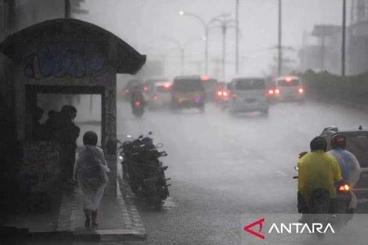 BMKG: Hujan Guyur Sebagian Besar Wilayah Indonesia pada Kamis