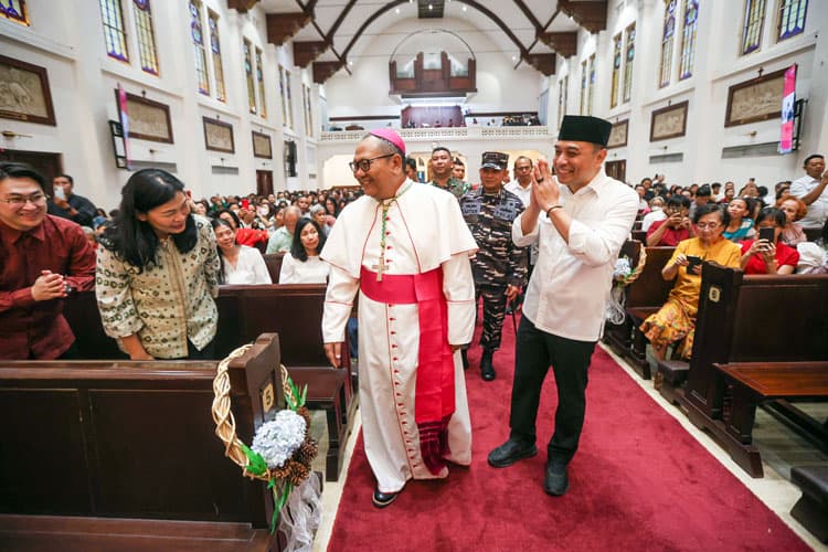 Wali Kota Eri Cahyadi Titip Doa Keselamatan untuk Surabaya dan Korban Bencana Sumatera