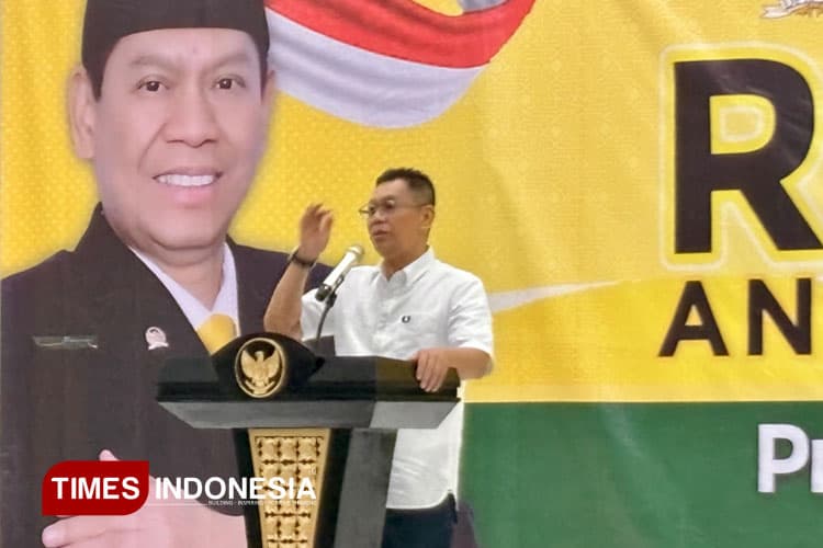 Wakil Ketua DPR RI Adies Kadir Tinjau Penyaluran PIP Sidoarjo, Janjikan Kuota 6.000 Paket Tahun Depan
