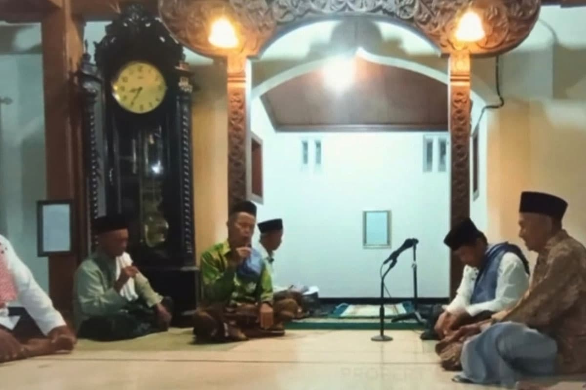 Tradisi Siir Utawen, Kidung Sufistik Pasca Tarawih di Masjid Tegalsari Ponorogo