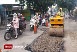 Bupati Sidoarjo Targetkan Nol Jalan Rusak Sebelum Lebaran