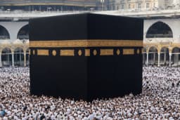 Ribuan Jemaah Umrah Tertahan dan Pengusaha Travel di Gresik Terancam Rugi Miliaran