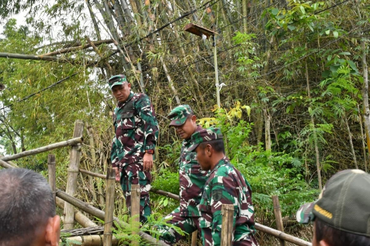 Danrem 081/Dsj Tinjau Lokasi Jembatan Perintis Garuda Ponorogo