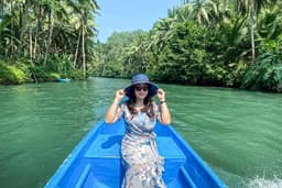 Sungai Maron Pacitan, Amazon-nya Jawa Timur yang Cocok Jadi Destinasi Libur Lebaran