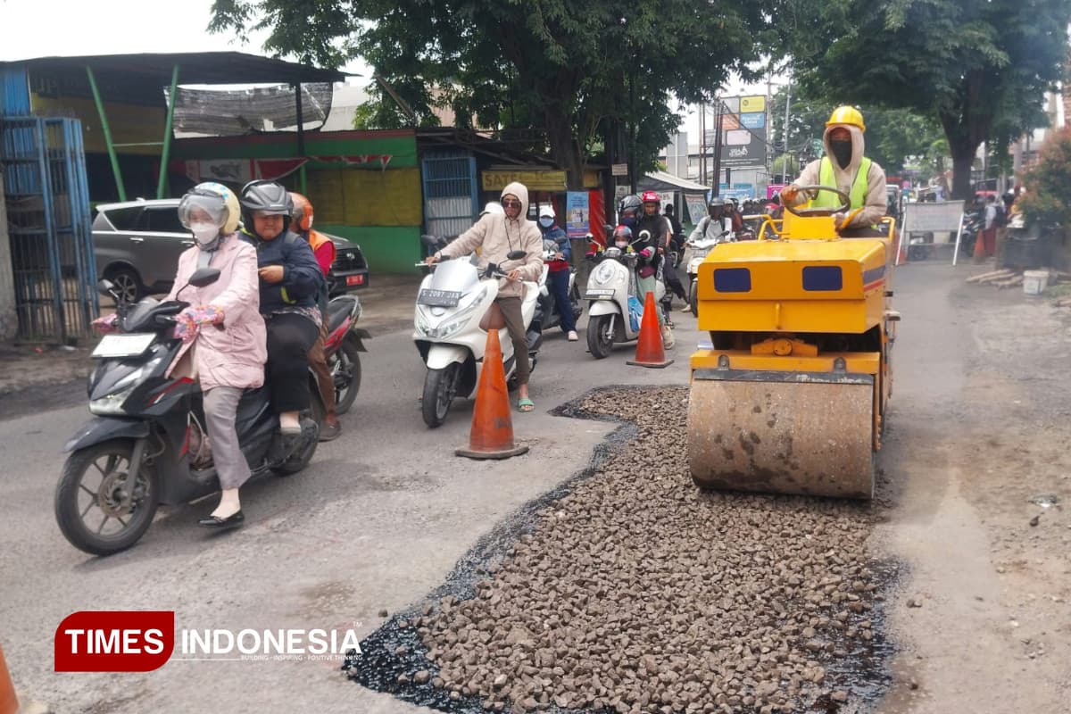 Bupati Sidoarjo Targetkan Nol Jalan Rusak Sebelum Lebaran
